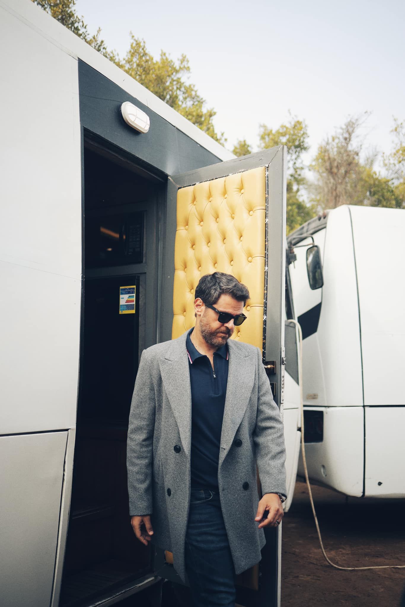 طارق صبري.. مشوار فني متنوع وتعاونات مع كبار النجوم أبرزهم عادل إمام