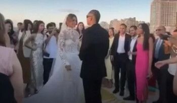 مروان بابلو يدخل القفص الذهبي بعيدا عن الاعلام