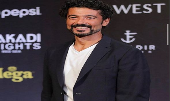 خالد النبوي يحتفل بخطبة نجله كريم توأم نور