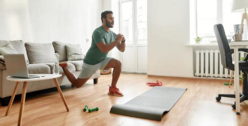 من الصفر إلى فورمة الصيف.. كيف تحافظ على صحتك ولياقتك رغم مشاغلك اليومية؟