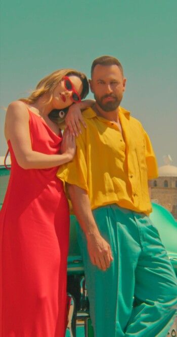 نيقولا معوض يواصل نجاحه التركي ويطلق ديو "Seni Seviyorum" مع جيهان باربور