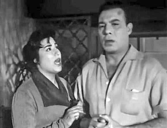 رشوان توفيق لـ الخليج 365: سميحة أيوب جارتى وعشرة عمرى ولا تعوض