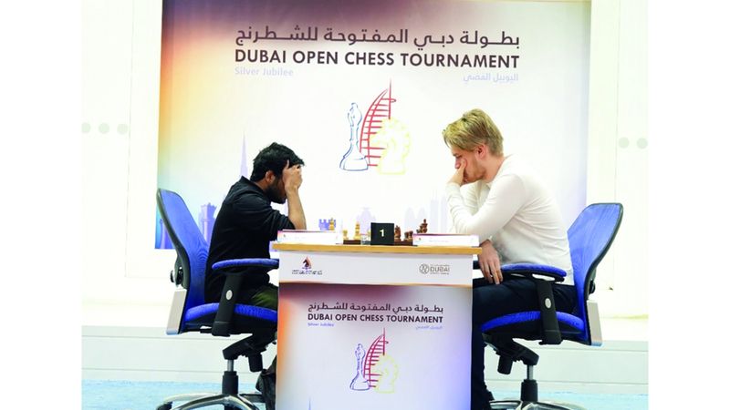 الامارات | صراع اللقب يشتعل في «دولية دبي للشطرنج»