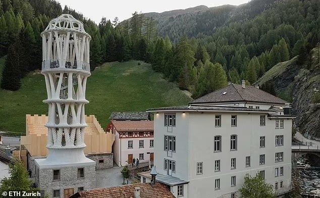 تكنولوجيا: 3 لقطات تلخص رحلة أطول برج 3D بالعالم من بلد الـ12 مواطنا لتكريم الحلوى السويسرية