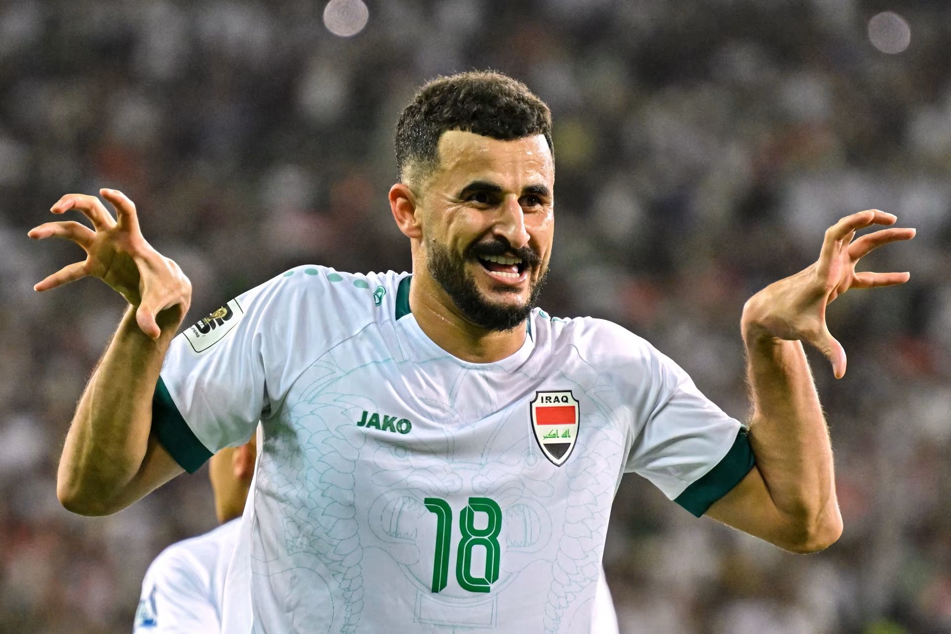 الامارات | منتخب العراق يتمسك بـ"جذع النخلة" لقطف نقاط كوريا الجنوبية