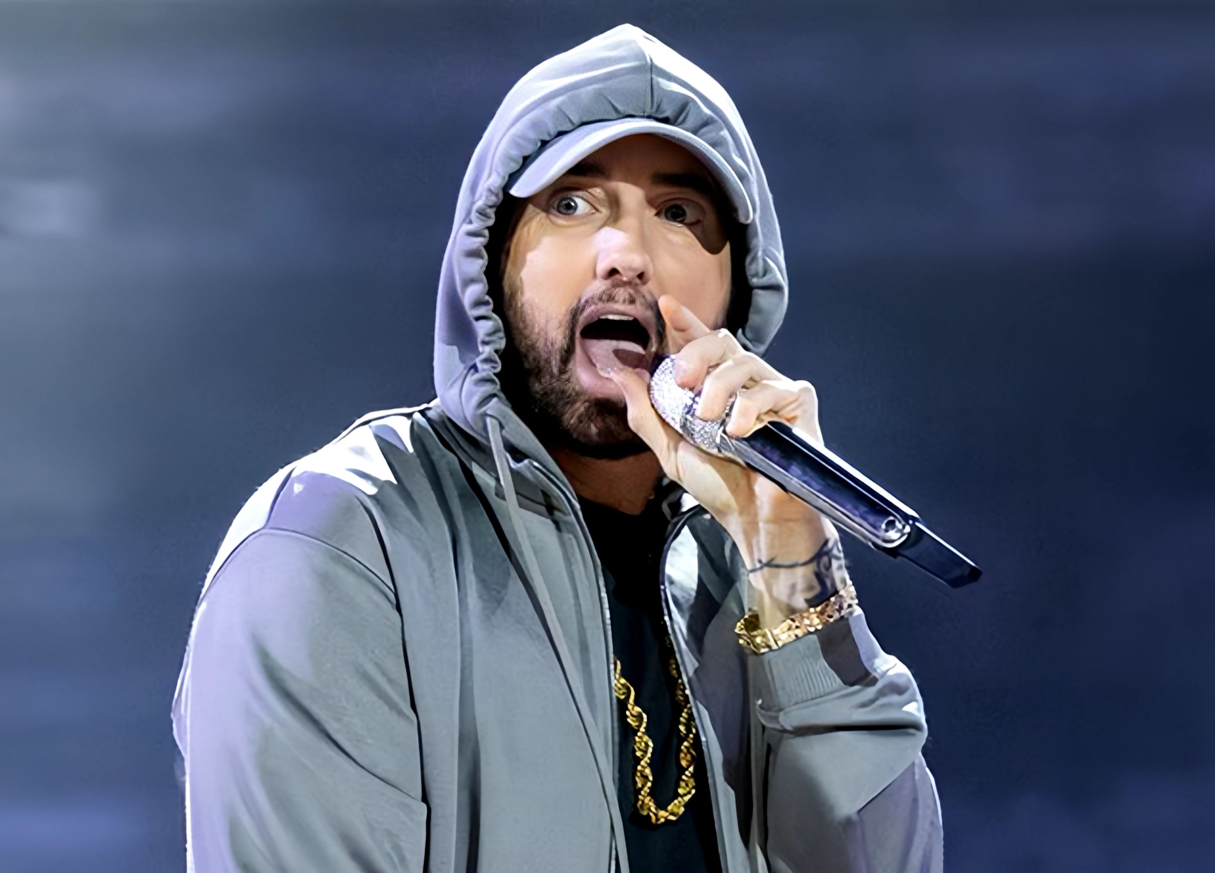 لماذا يطالب امينيم منصّة meta بملايين الدولارات؟