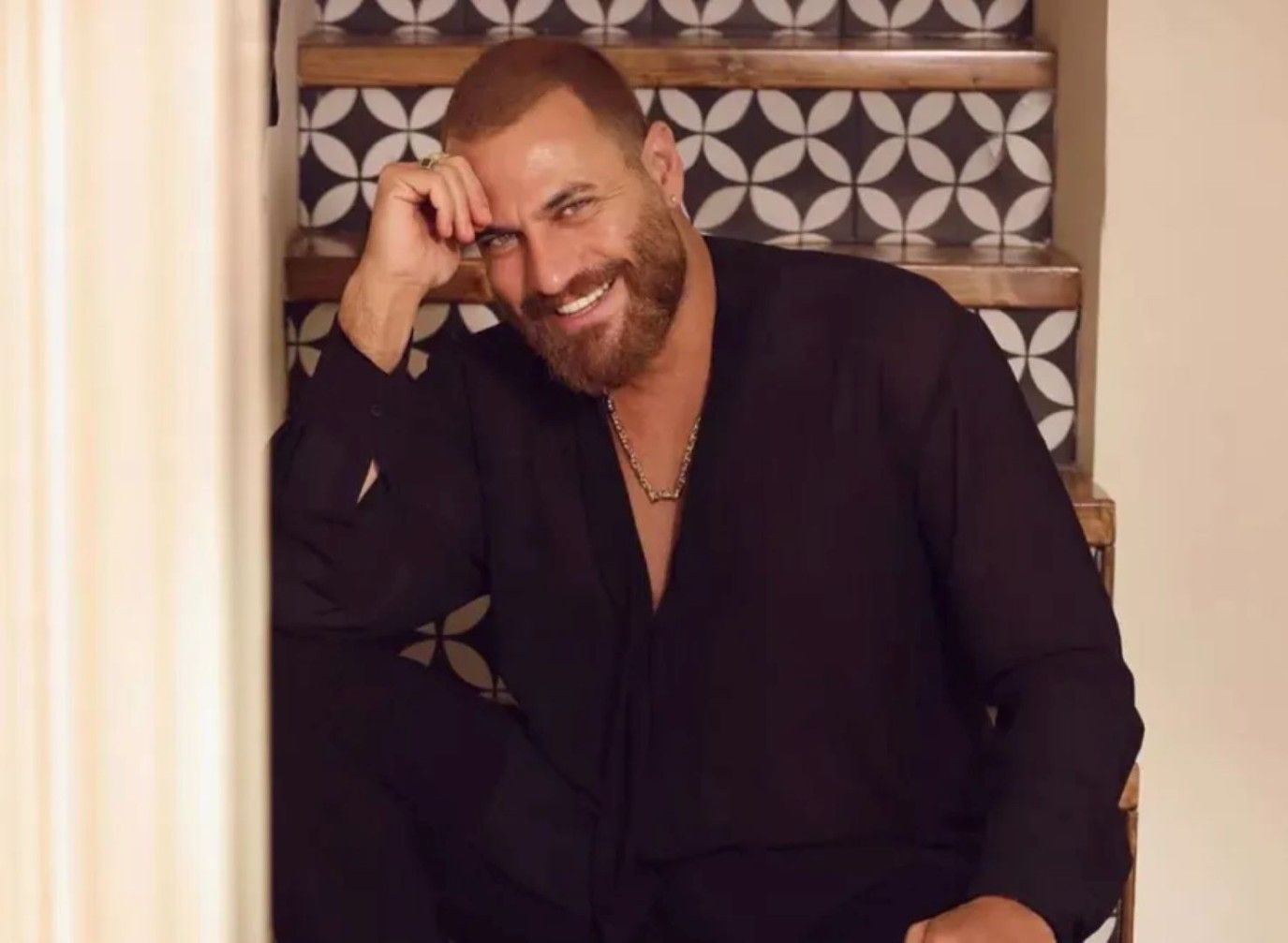 بعد نجاح تجربته الأولى نيقولا معوض يطلق دويتو تركياً جديداً بعنوان أحبك