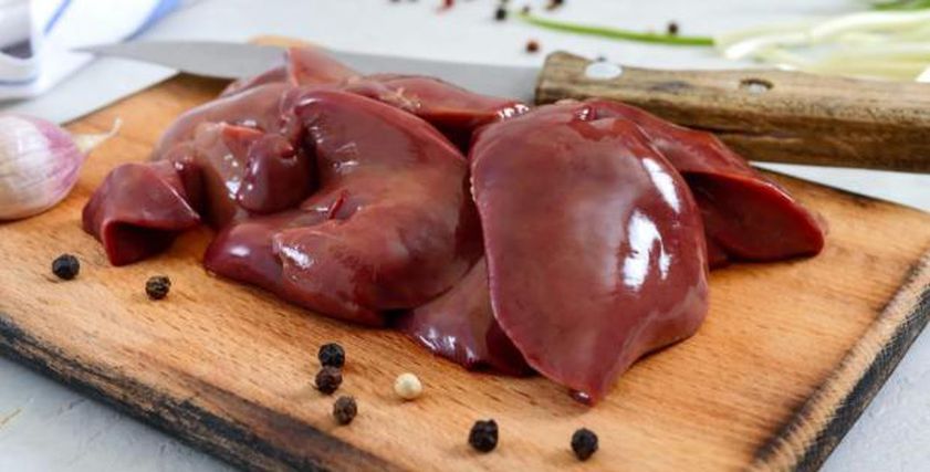 مخاطر تناول كبدة الأضحية النيئة بعد الذبح مباشرة.. اكتشف أضراراها قبل فوات الأوان