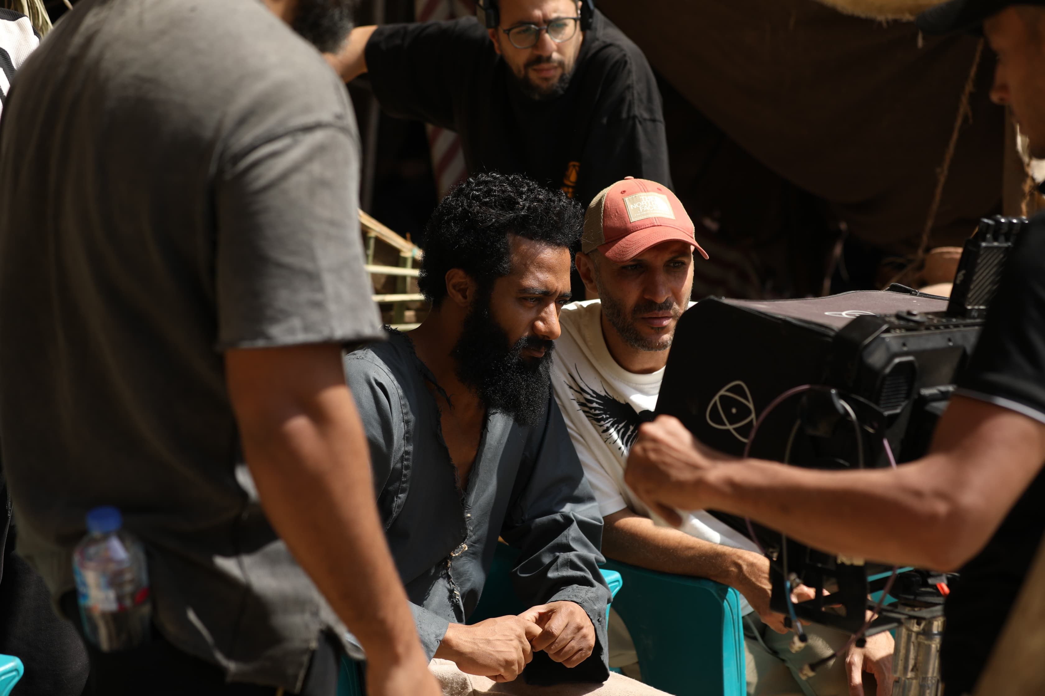 انتهاء تصوير 90 % من فيلم " أسد" ومنتج العمل يكشف الكواليس.. صور