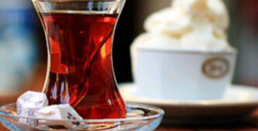 لا تشرب الشاي بعد اللحمة مباشرة.. عادة شائعة تدمر الحديد في جسمك