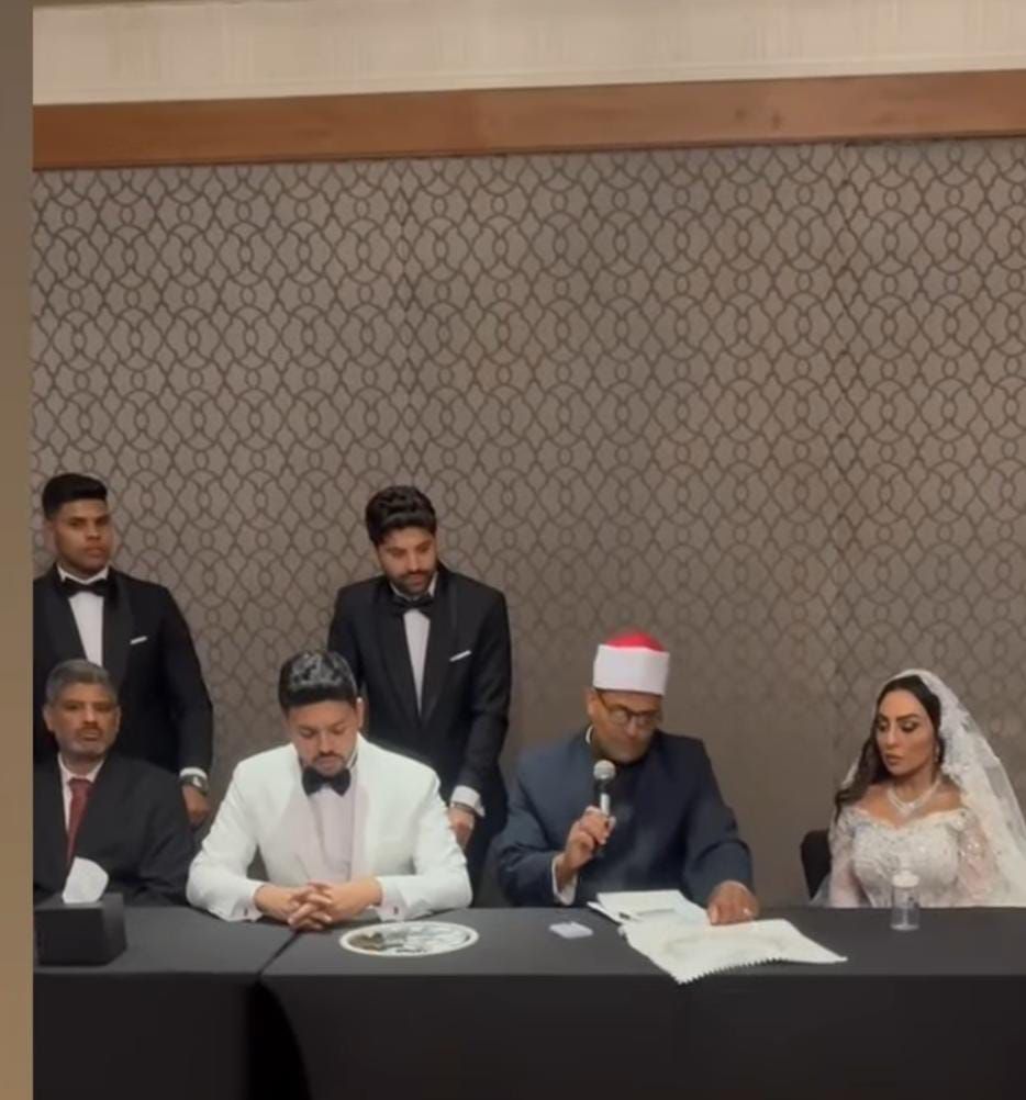 المطرب محمد شاهين يحتفل بزفافه على رشا الظنحاني.. صور