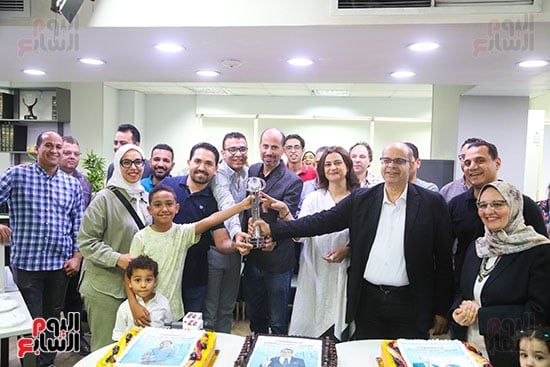 ”الخليج 365” يُكرِّم الصحفيين الحاصلين على الجوائز في احتفالية كبرى