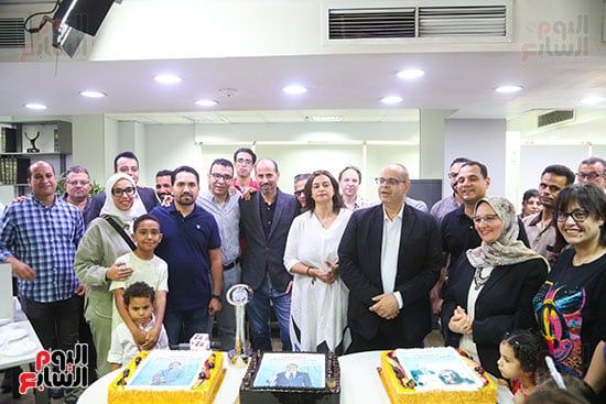 ”الخليج 365” يُكرِّم الصحفيين الحاصلين على الجوائز في احتفالية كبرى