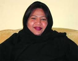 تفاصيل غريبة ...الخطابة "أم سعود" تكشف أغرب طلب للرجال عند البحث عن عروس"شاهد"