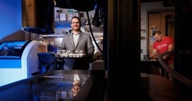 تكنولوجيا: مهندسون يبتكرون جلدا آليا ذاتى الشفاء يكتشف الضرر ويصلحه ذاتيا