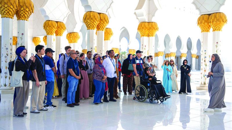 الامارات | جامع الشيخ زايد الكبير في العيد.. «تكبيرات» وصلاة وجولات ثقافية