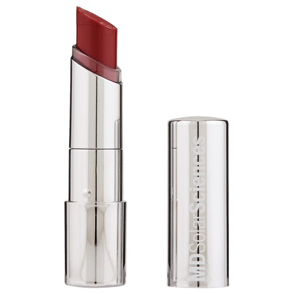 مستحضرات مكياج بعامل وقاية للصيف.. حماية إضافية من أشعة الشمس