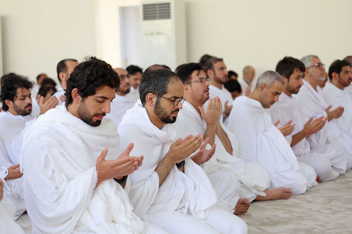 الامارات | حجاج الدولة يقفون على صعيد عرفات لأداء ركن الحج الأعظم