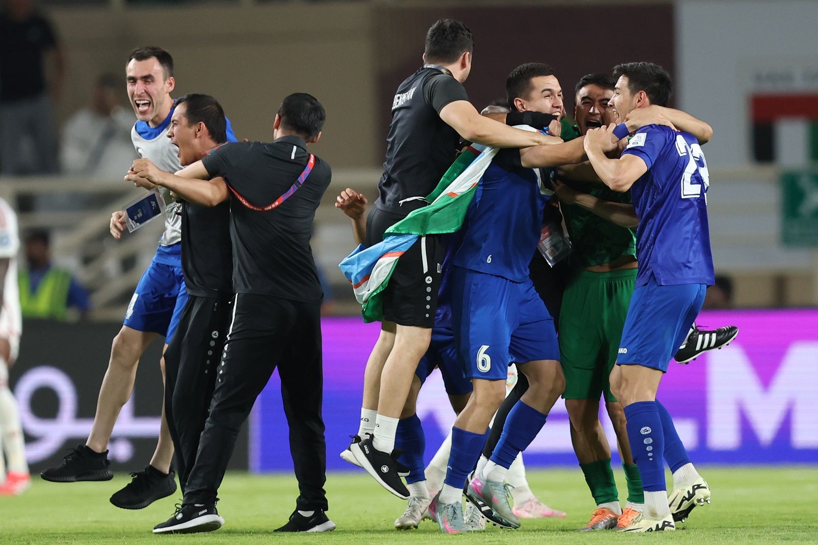 الامارات | مدرب أوزبكستان: التأهل إلى كأس العالم حلم تحقق وأشعر بالفخر