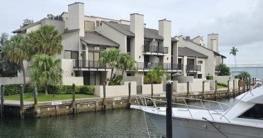 مشاهد من فندق إقامة الأهلي قبل الوصول إلى ميامي وعزل البعثة الحمراء.. فيديو