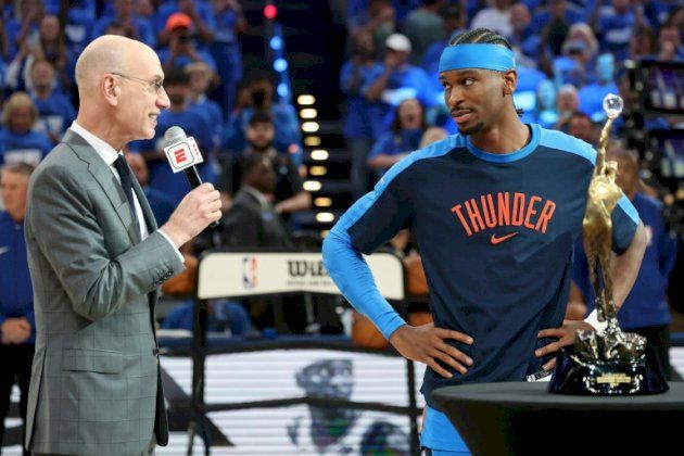 "أن بي أيه": غلجيوس-ألكسندر متعطش لإضافة اللقب إلى جائزة أفضل لاعب