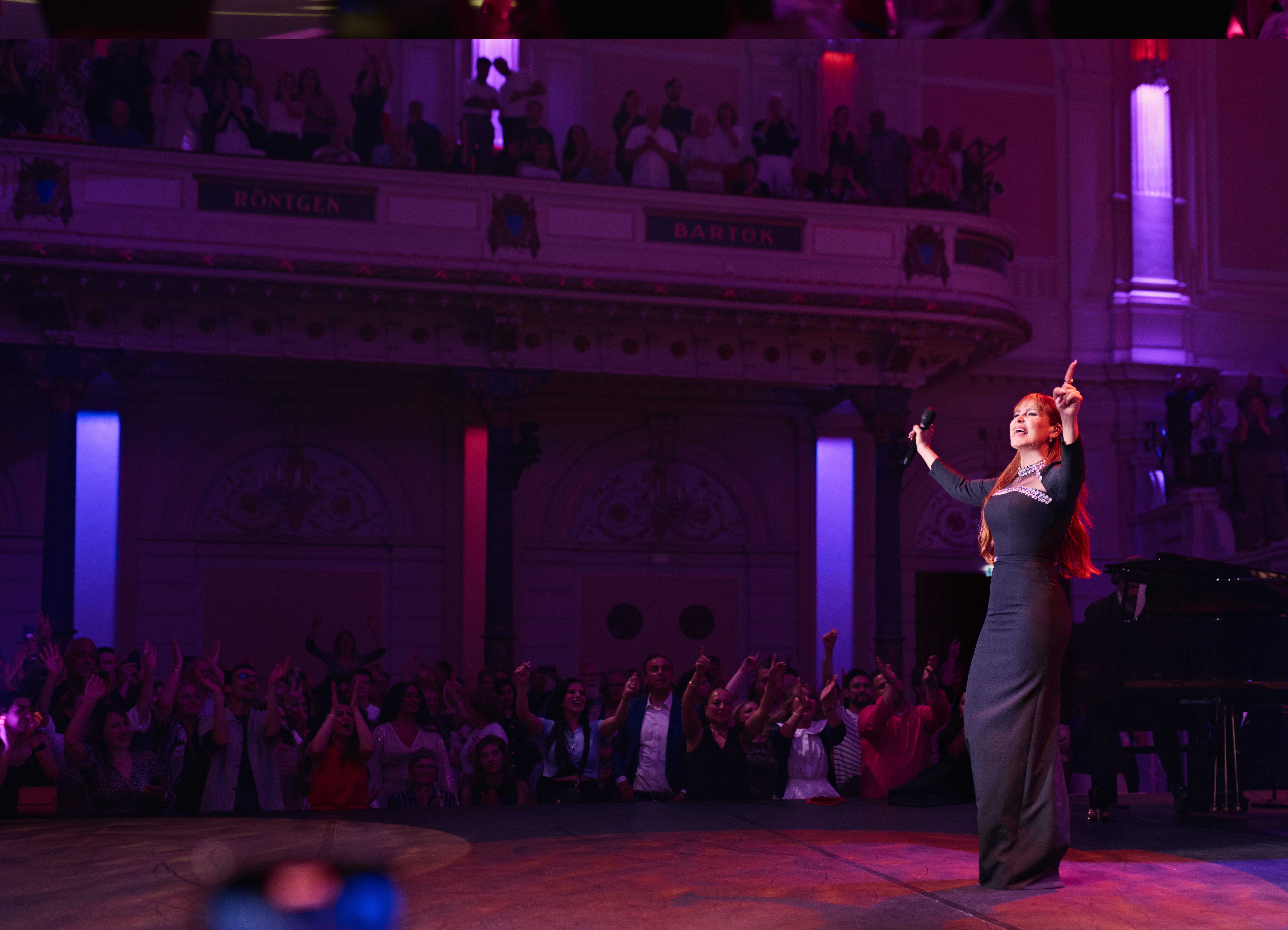 10 صور من حفلى كارول سماحة فى أمستردام