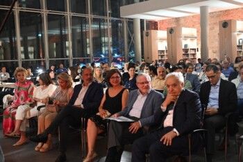 غاياردو ديل راي ينسج الحكايات على أوتار الغيتار.. ليلة إسبانية ساحرة في بيروت