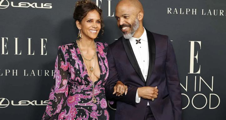 تعرف على رد هالى بيرى بعد طلب حبيبها فان هانت الزواج منها