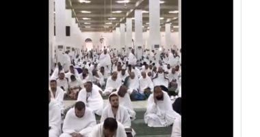 خطبة عرفة وصلاة الظهر من مسجد نمرة ..بث مباشر