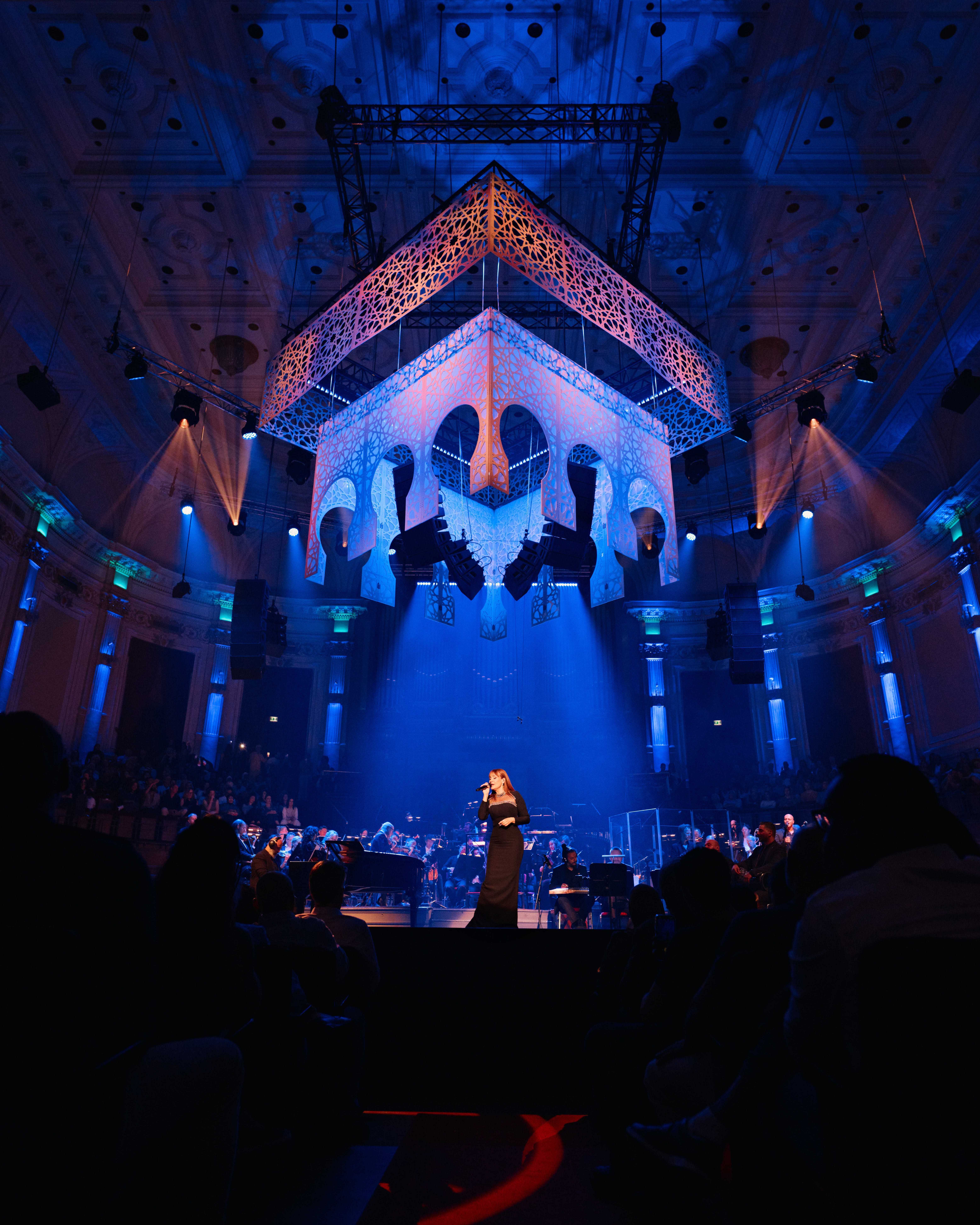 10 صور من حفلى كارول سماحة فى أمستردام