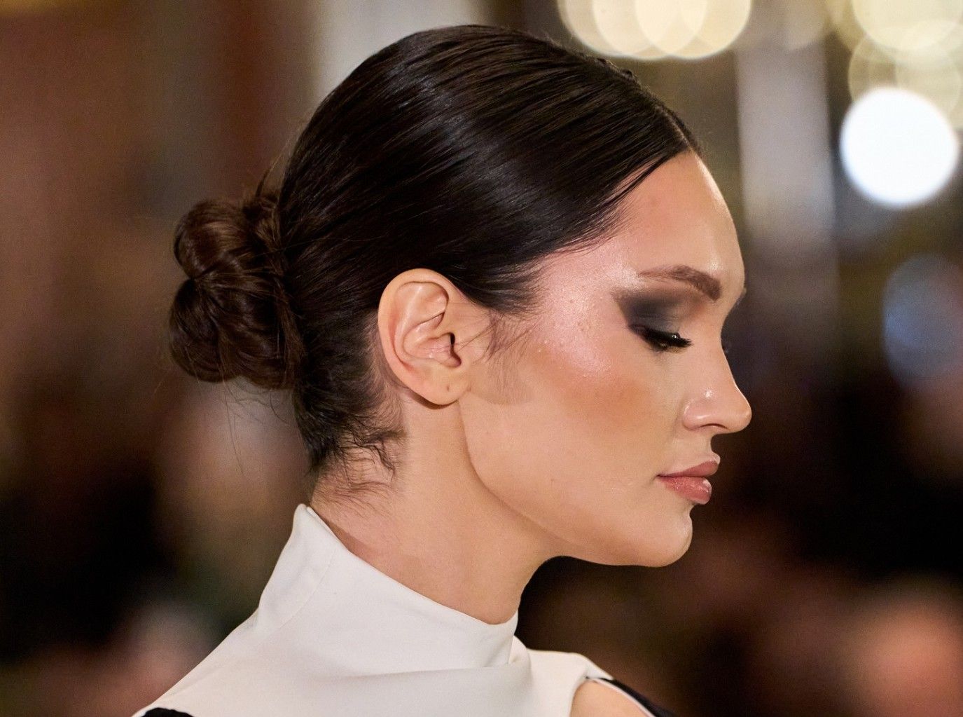 أجمل تسريحات شعر عصرية للعيد يمكنك تنفيذها بسهولة في المنزل