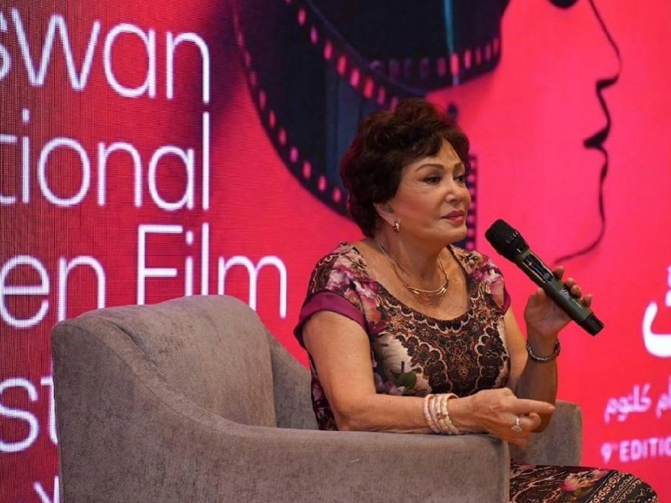 لبلبة والدة محمد هنيدي ومع نيللي كريم في السينما قريباً