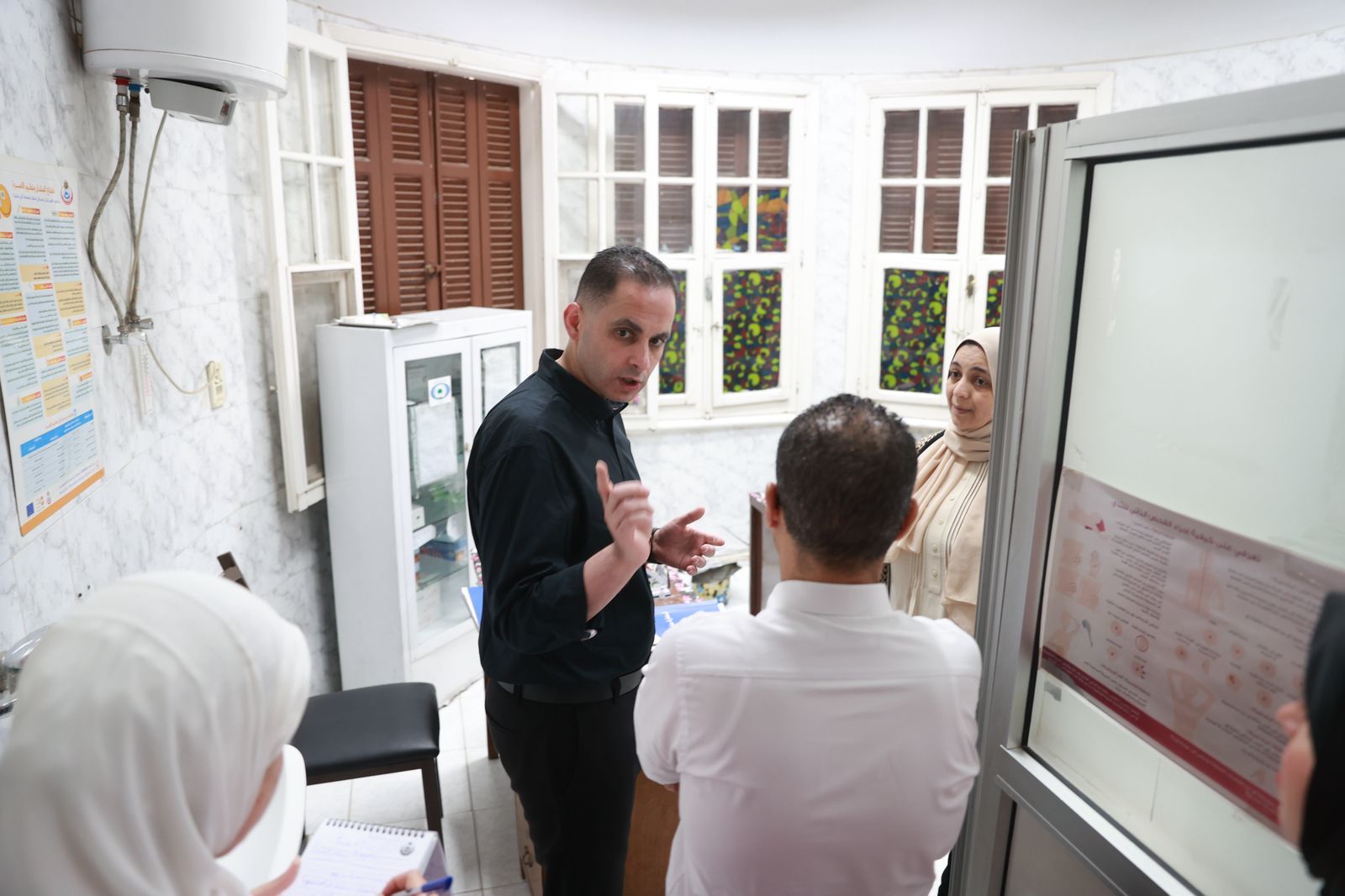 نائب وزير الصحة يستكمل جولته الميدانية بالقاهرة ويتفقد عدد من منشآت الرعاية