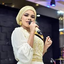 شاهد.. فنان سعودي يتغنى بالأغنية السودانية الترند (ما تضغطوني شديد) وفنانة الأغنية هالة عمر ترد بتدوينة خاصة