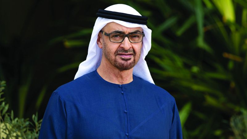 الامارات | رئيس الدولة يطمئن على أحوال حجاج الإمارات