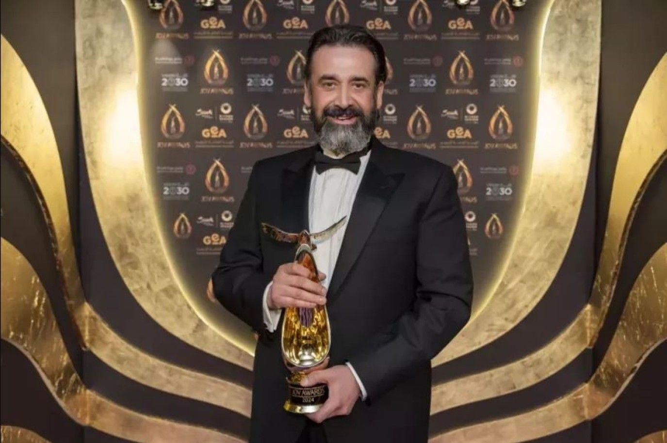 إيرادات أول أيام عيد الأضحى 2025.. كريم عبد العزيز يتفوق على تامر حسني