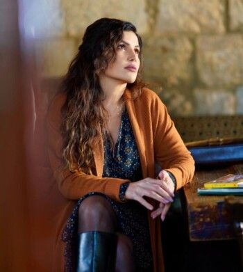 رانيا عيسى تعلّق على تجسيدها دور "عمّة" دانييلا رحمة في "نفس"