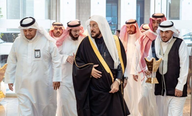 وزير الشؤون الإسلامية يستقبل شخصيات إسلامية من فرنسا والمملكة المتحدة ضمن برنامج ضيوف خادم الحرمين الشريفين