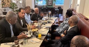 رئيس اتحاد العمال يلتقى نظيره الكينى لتبادل الخبرات فى مجالات التشريعات العمالية