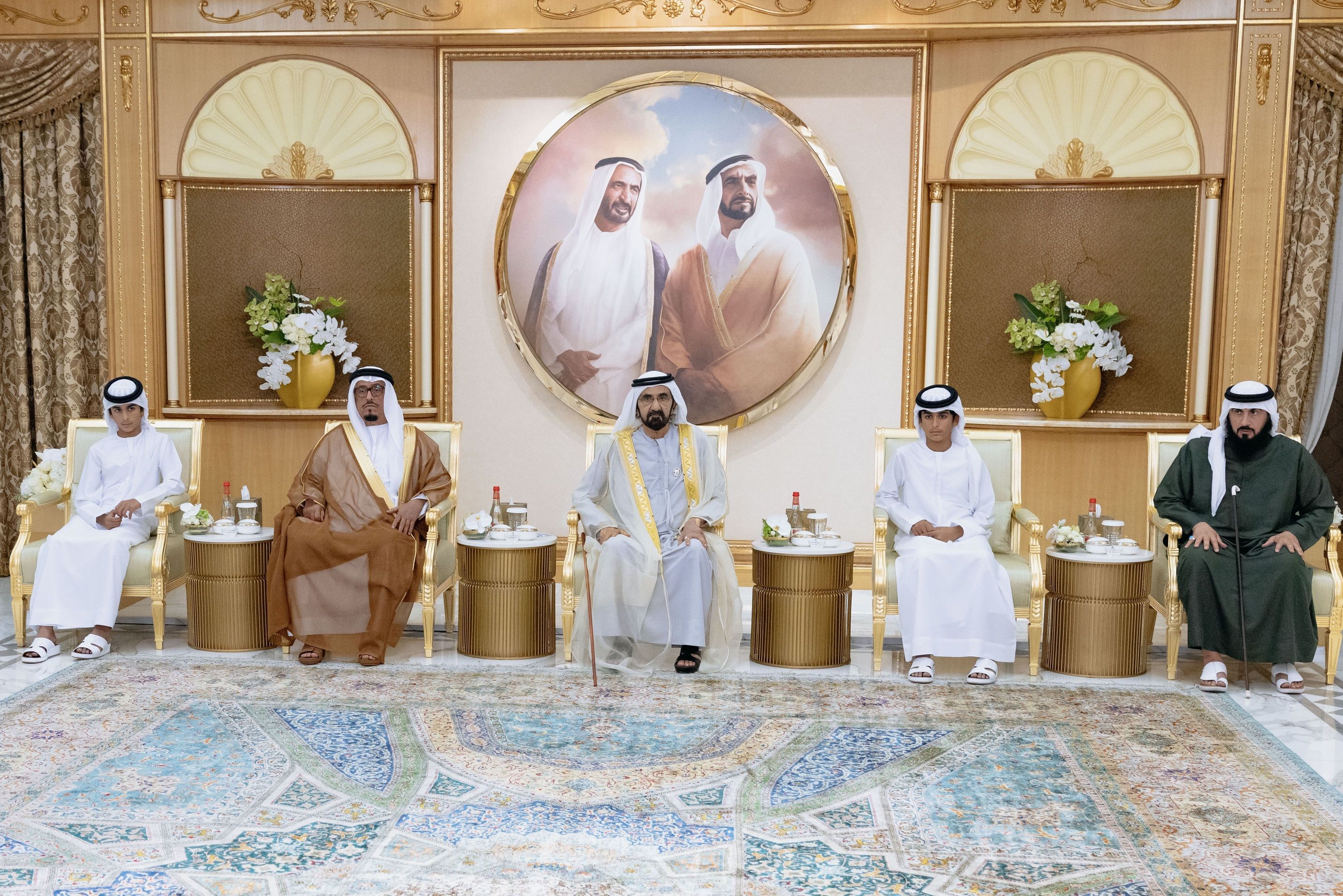 الامارات | محمد بن راشد يستقبل المهنئين بعيد الأضحى المبارك