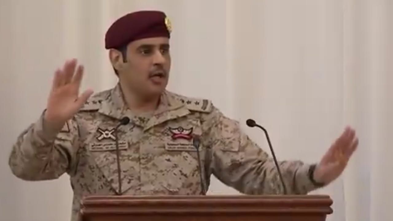 الشاعر مشعل الحارثي يبدع في قصيدة حفل استقبال ولي العهد: “معزي الثاني ما يشبهه أربعين” .. فيديو