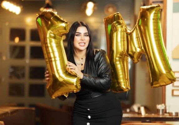 شيماء سعيد تسترجع ابنتيها بعد ازمة الاختطاف.. وظهور لافت لإصابة في يدها!