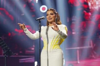 محمد عبده يطرب جمهوره في أولى حفلاته بعد الغياب وأصالة تتألق في الكويت