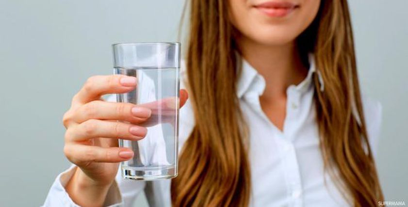 لماذا ينصح الأطباء بتناول المياه بكثرة خلال أيام عيد الأضحى؟