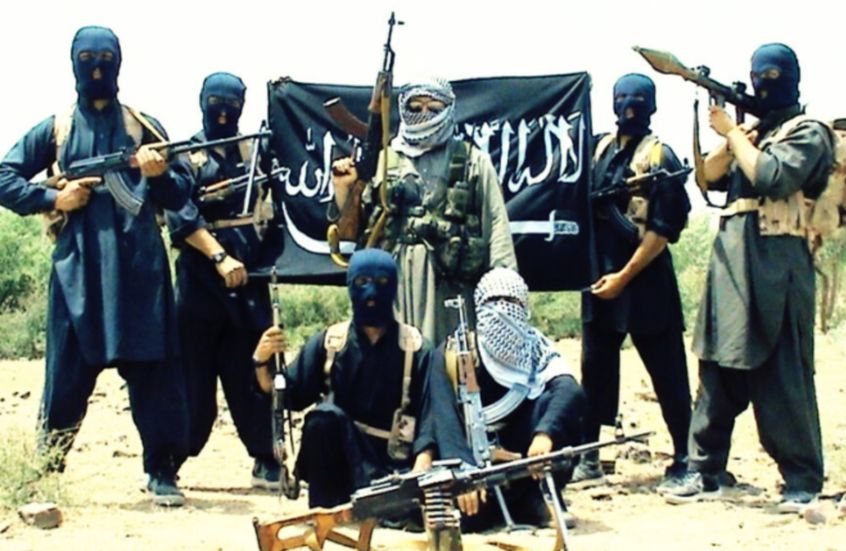 زعيم تنظيم "القاعدة" في اليمن يهدد ترامب وماسك وآخرين