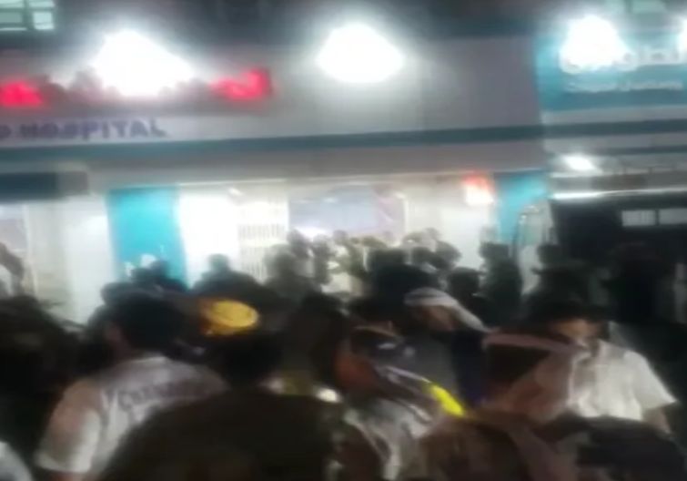 فيديو صادم لمجزرة مسجد رداع الذي راح ضحيتها عددًا من القتلى والجرحى بينهم طفل"لن تصدق ماتشاهده"