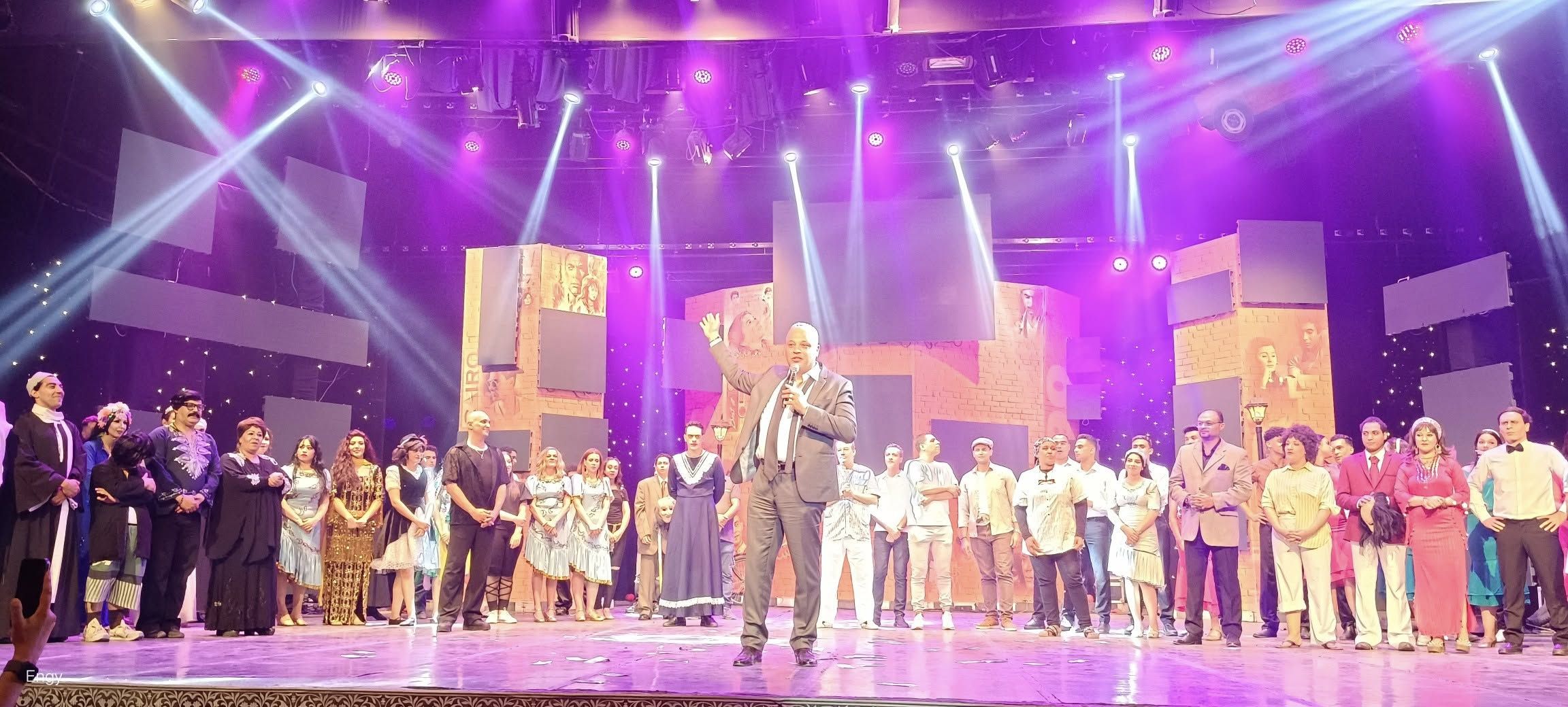 هشام عباس يحيي حفلاً غنائيًا على مسرح البالون