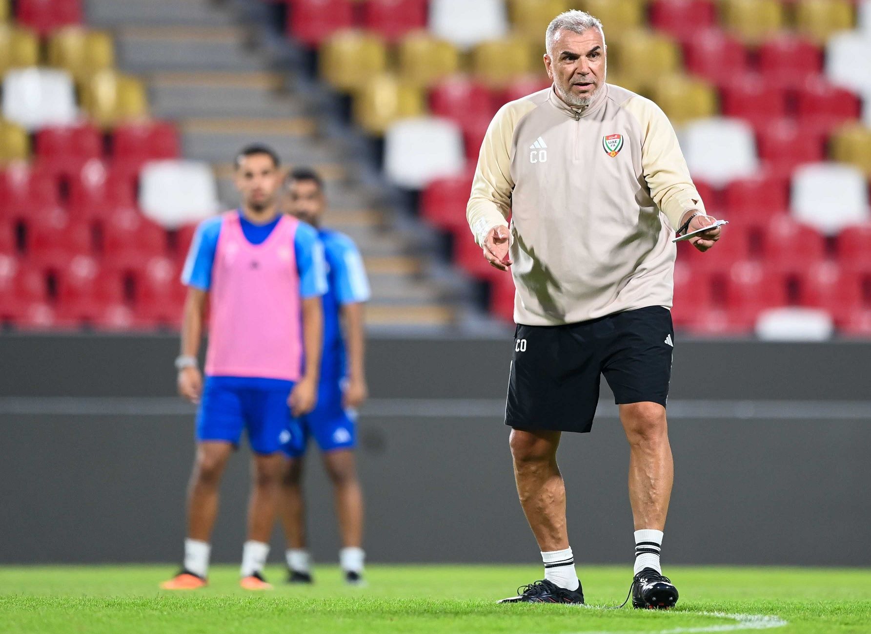 الامارات | كوزمين: المنتخب سيواجه قيرغيزستان بغياب عدد من اللاعبين
