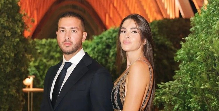 سيليو صعب بلقطة رومانسية مع خطيبته الاردنية