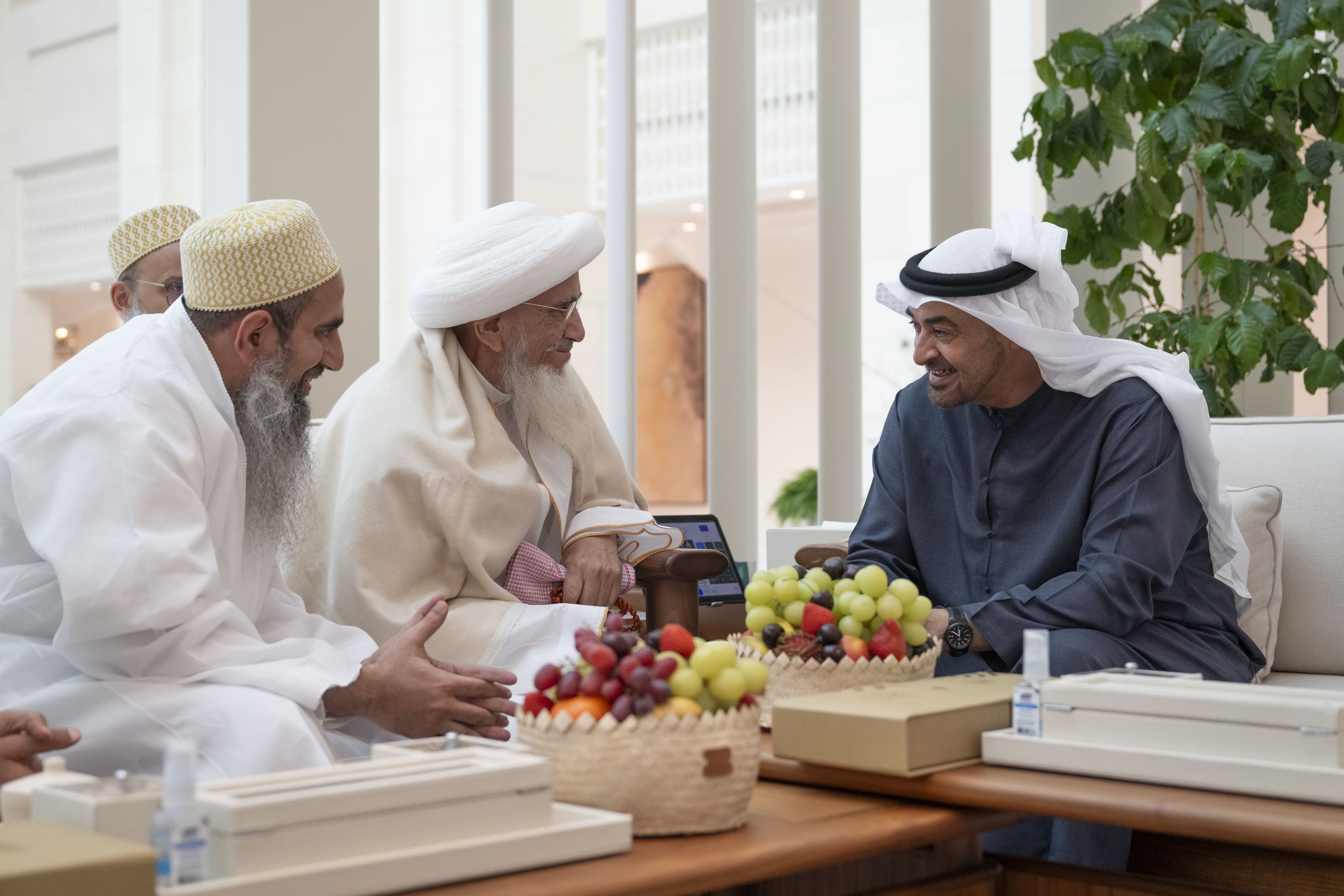 الامارات | رئيس الدولة يستقبل سلطان طائفة البهرة